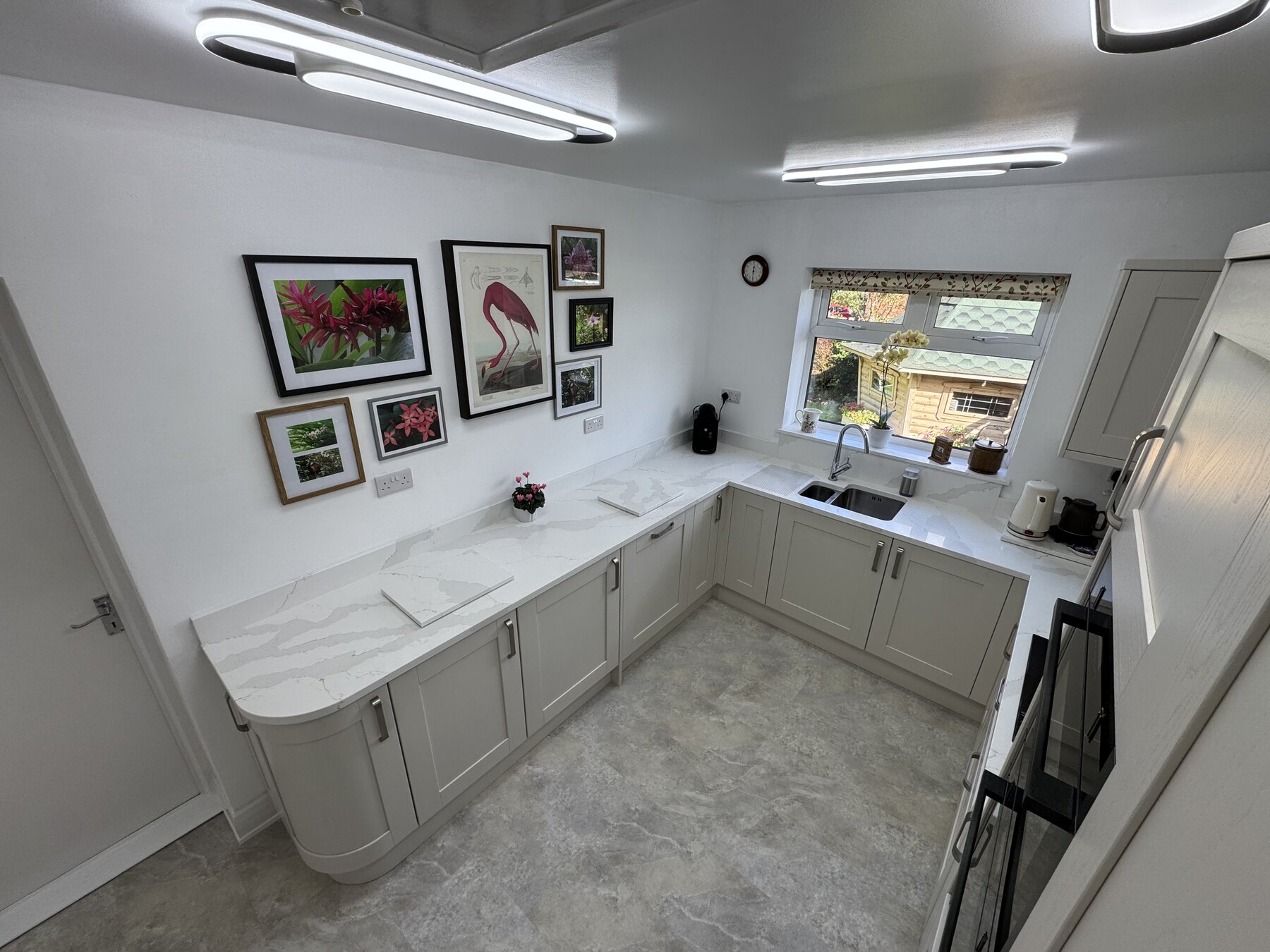 Cream English Shaker kitchen fitted by Apex Kitchens, Wirral